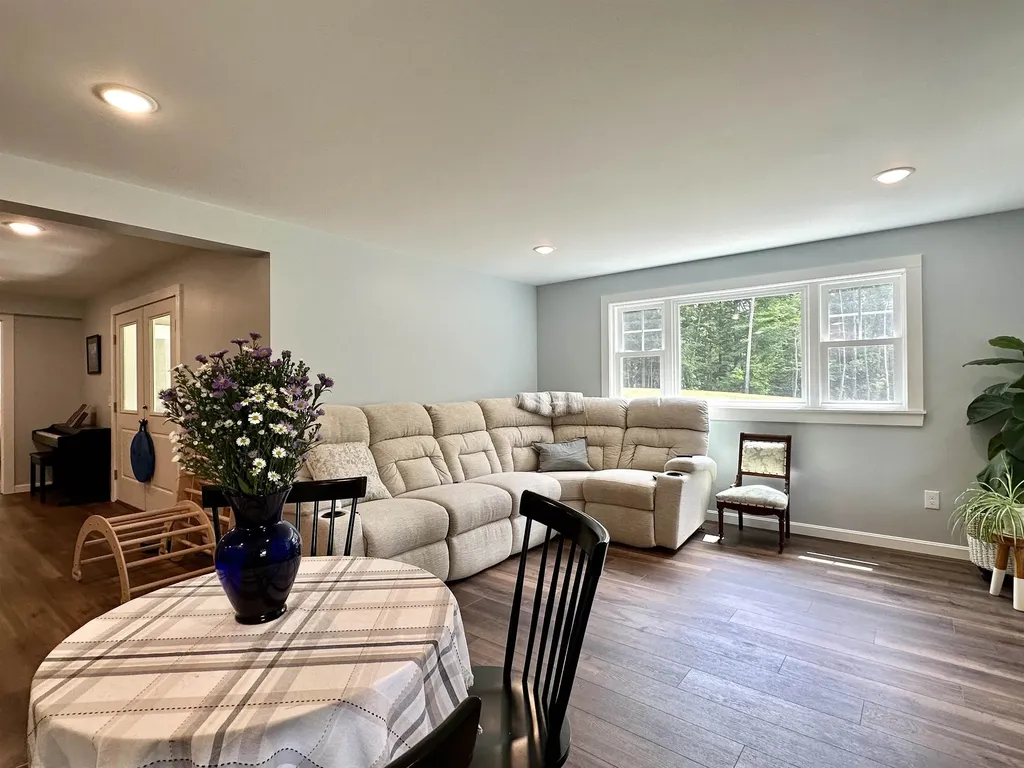 446 Edgemont Road Sunapee NH 03782