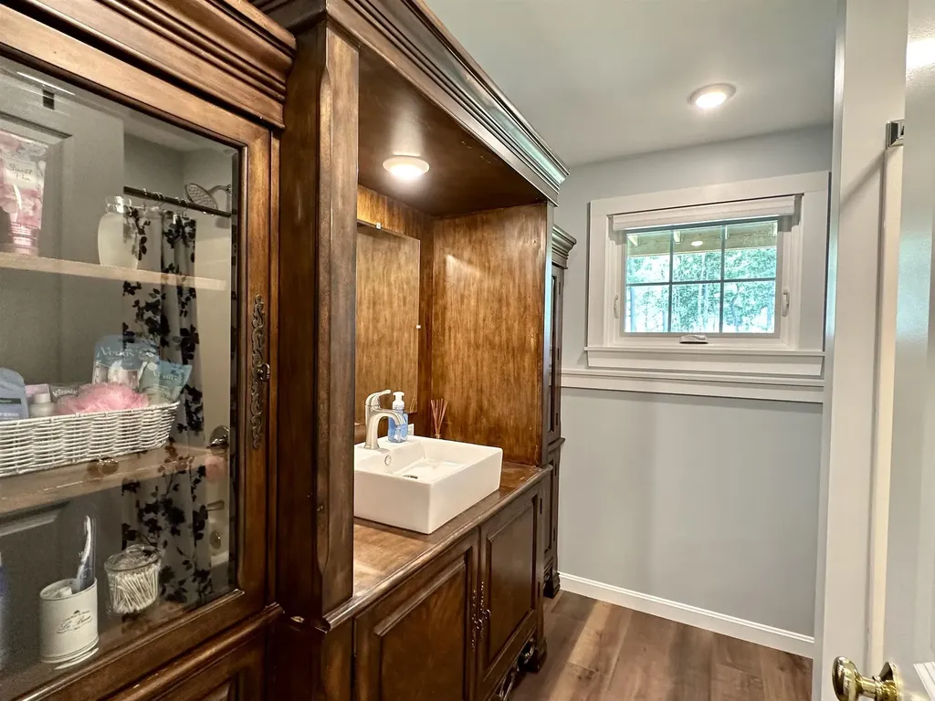 446 Edgemont Road Sunapee NH 03782