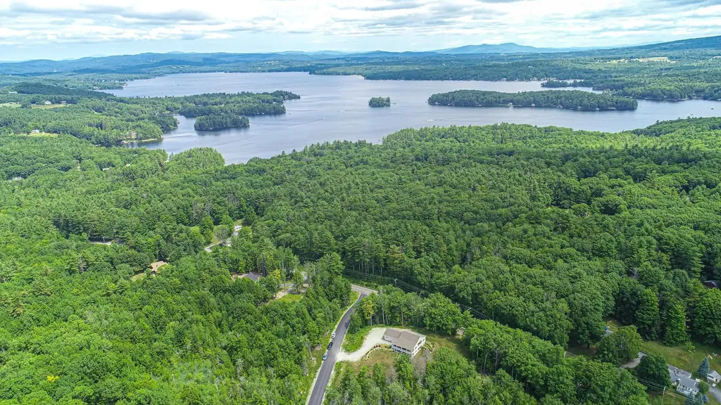 446 Edgemont Road Sunapee NH 03782