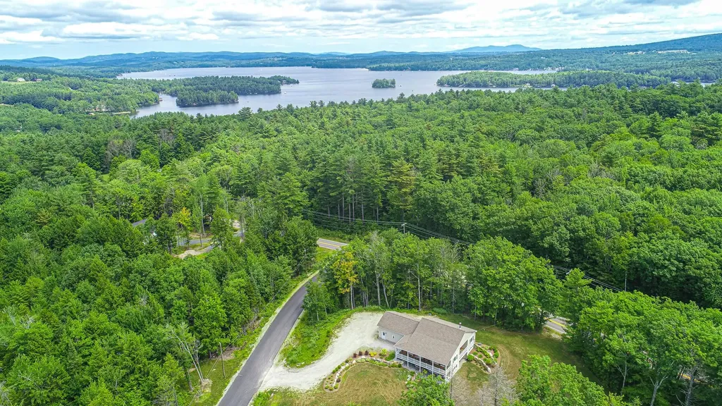 446 Edgemont Road Sunapee NH 03782