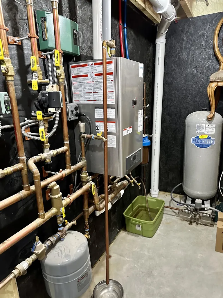 446 Edgemont Road Sunapee NH 03782