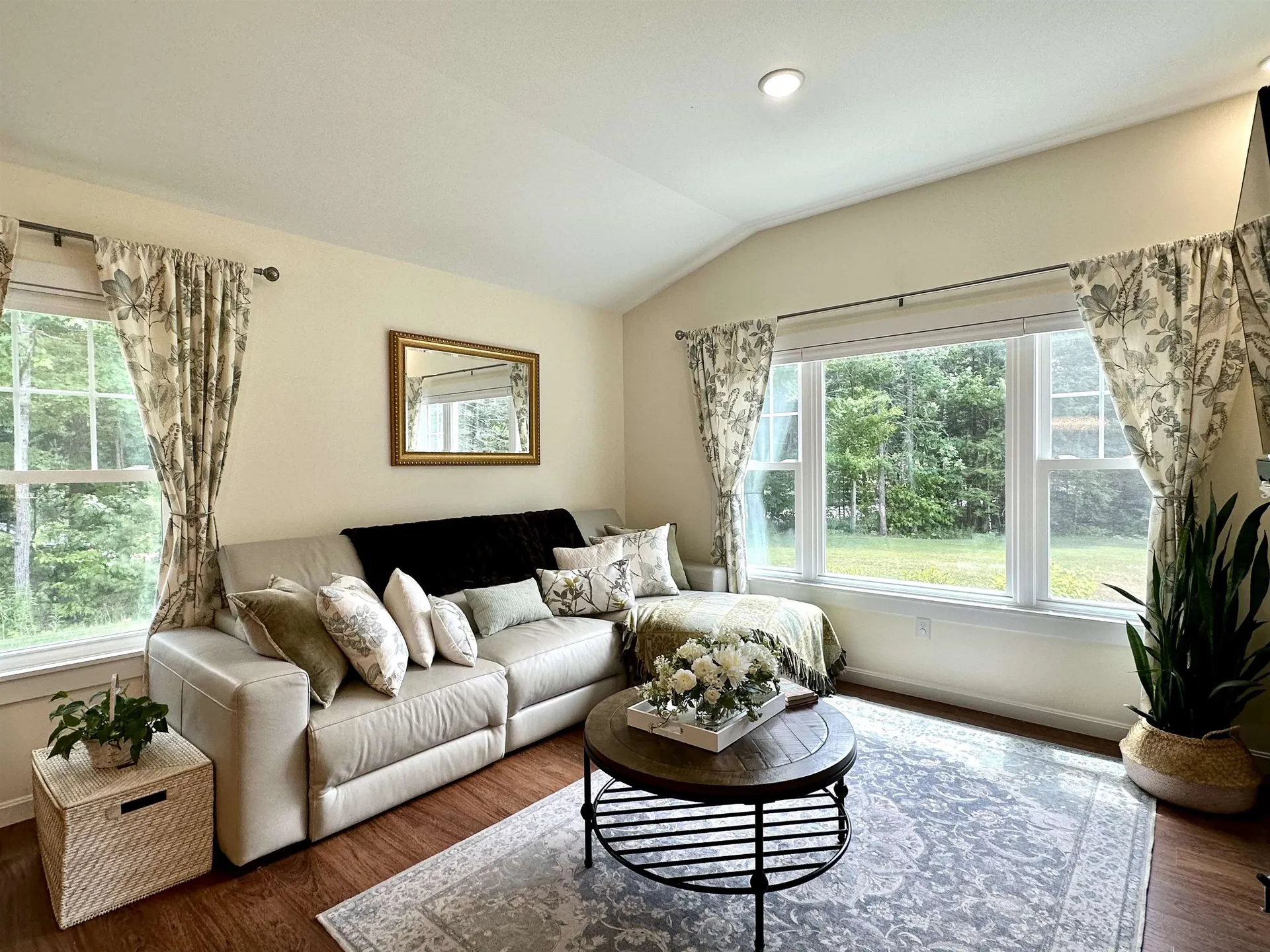 446 Edgemont Road Sunapee NH 03782