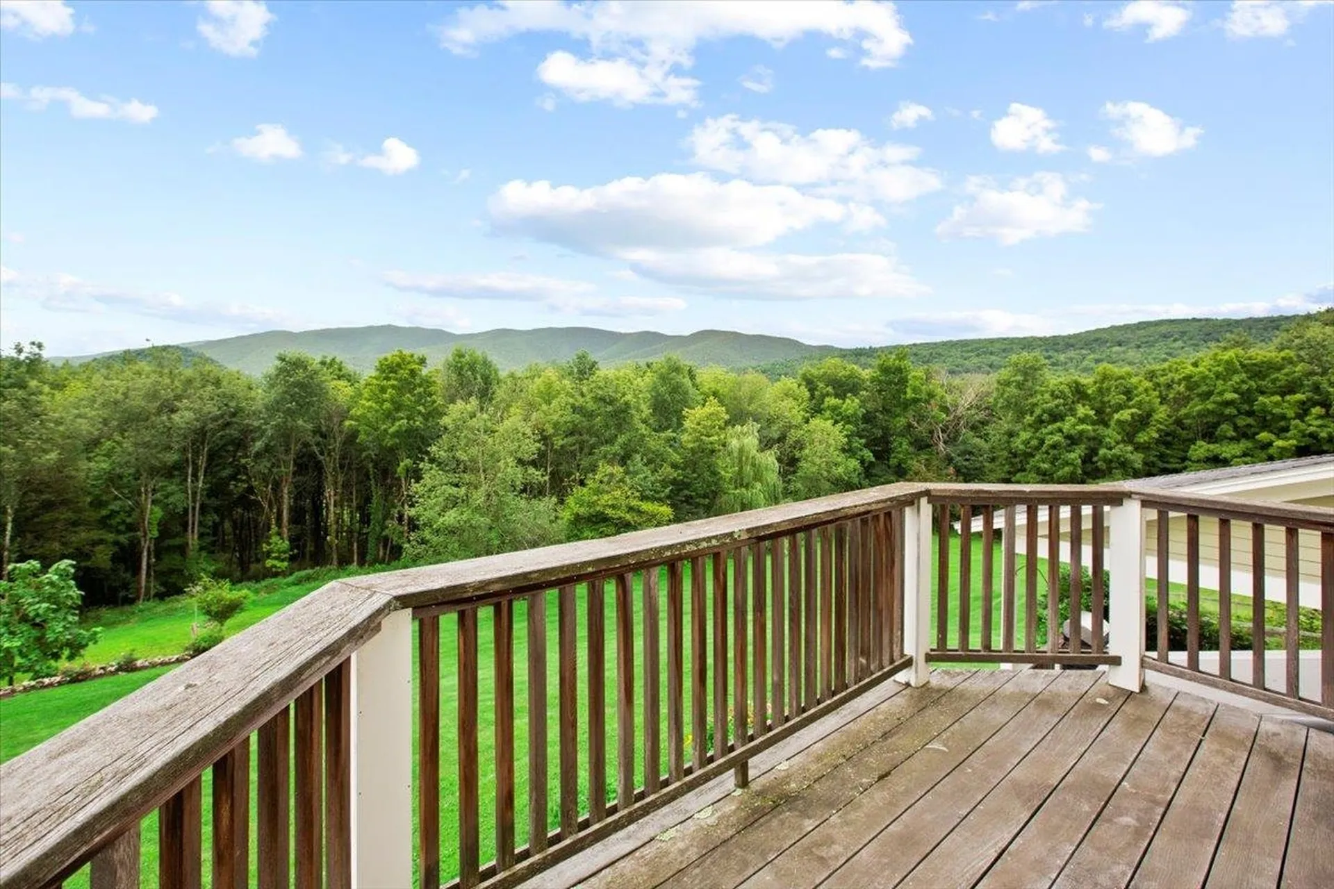 1228 Skiparee Road Pownal VT 05260