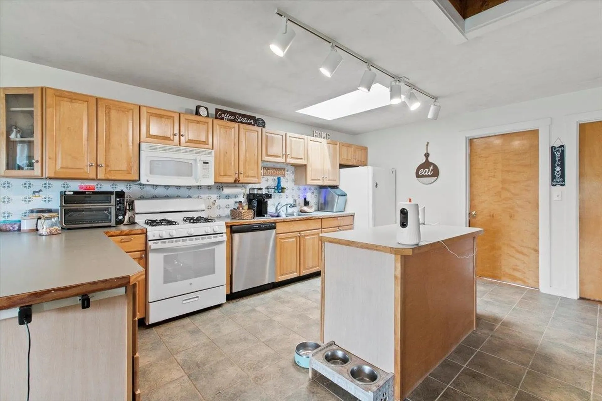 1228 Skiparee Road Pownal VT 05260