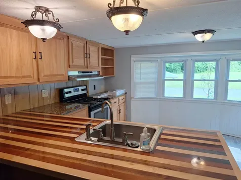 10 Hogan Lane Walpole NH 03608