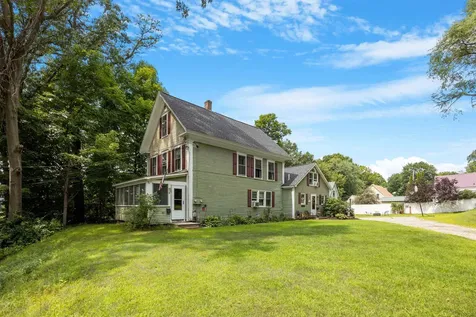 71 Winnipesaukee Street Franklin NH 03235