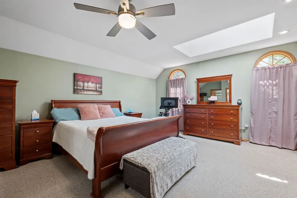 12 Deer Run Road North Hampton NH 03862