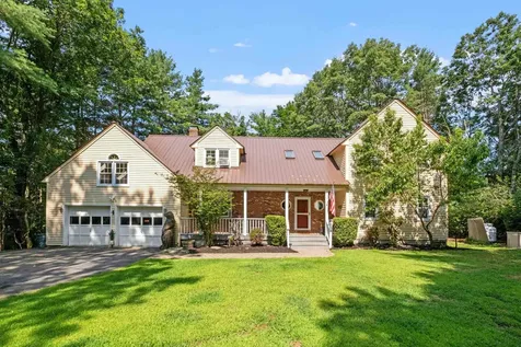 12 Deer Run Road North Hampton NH 03862