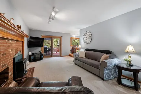 12 Deer Run Road North Hampton NH 03862