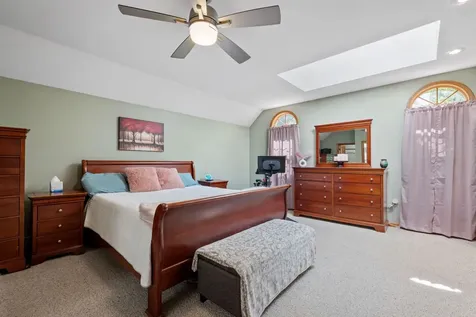 12 Deer Run Road North Hampton NH 03862