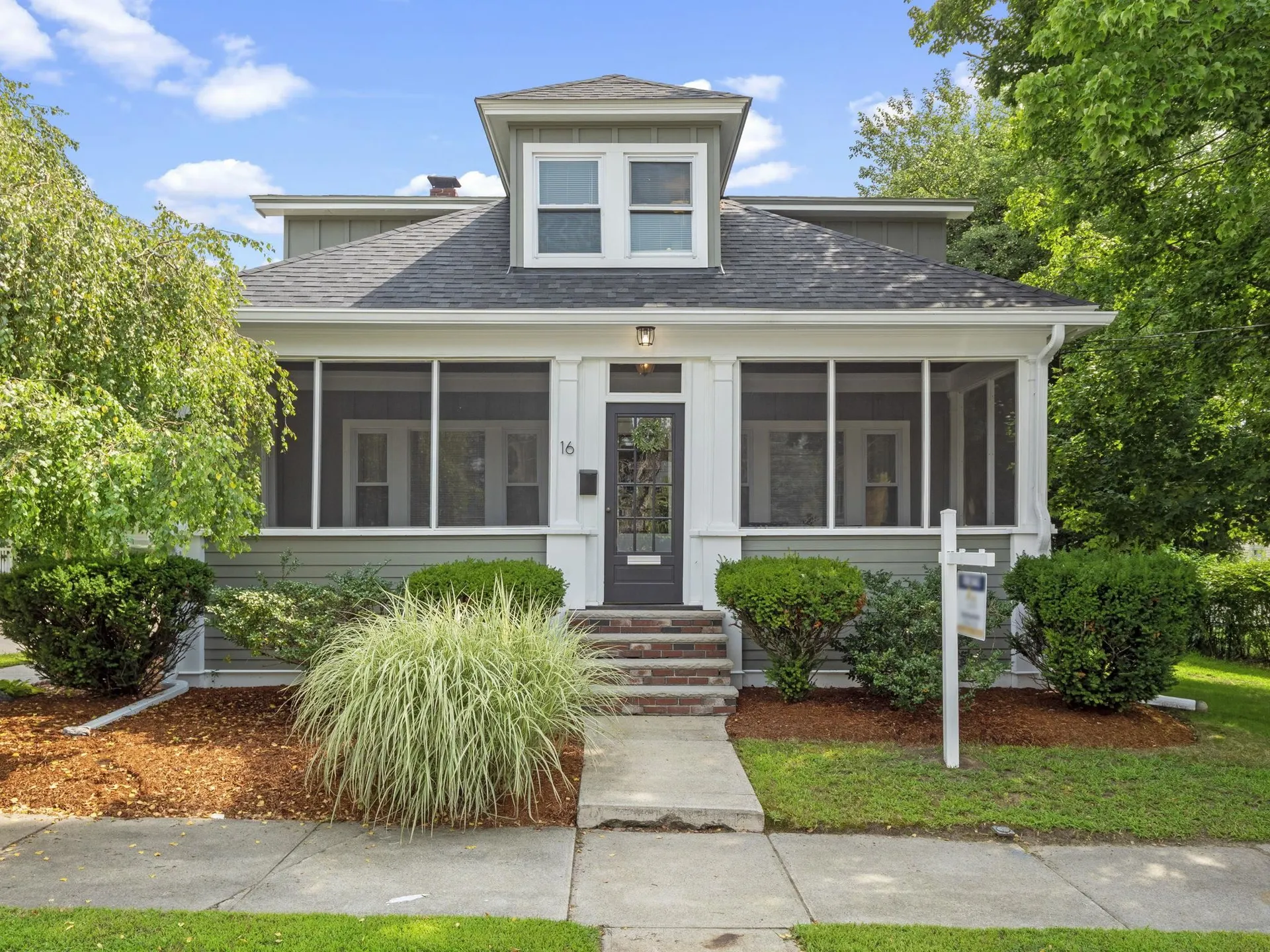 16 Fowell Avenue Nashua NH 03060