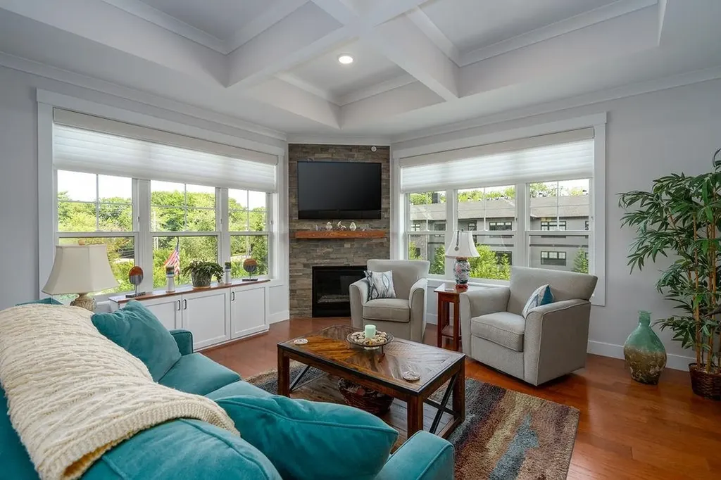 2075 Lafayette Road Portsmouth NH 03801
