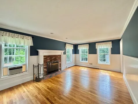42 Woodland Heights Swanzey NH 03446