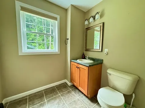 42 Woodland Heights Swanzey NH 03446