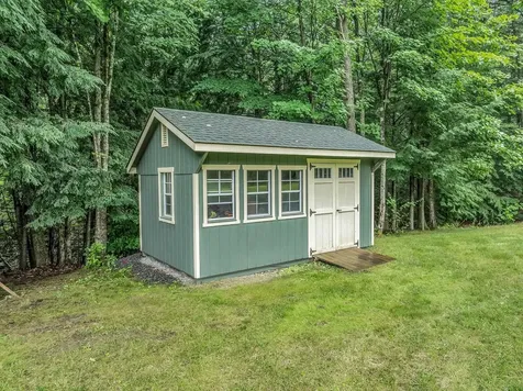 42 Woodland Heights Swanzey NH 03446