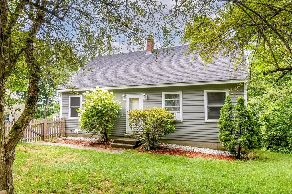 13 Wolf Road Lebanon NH 03766