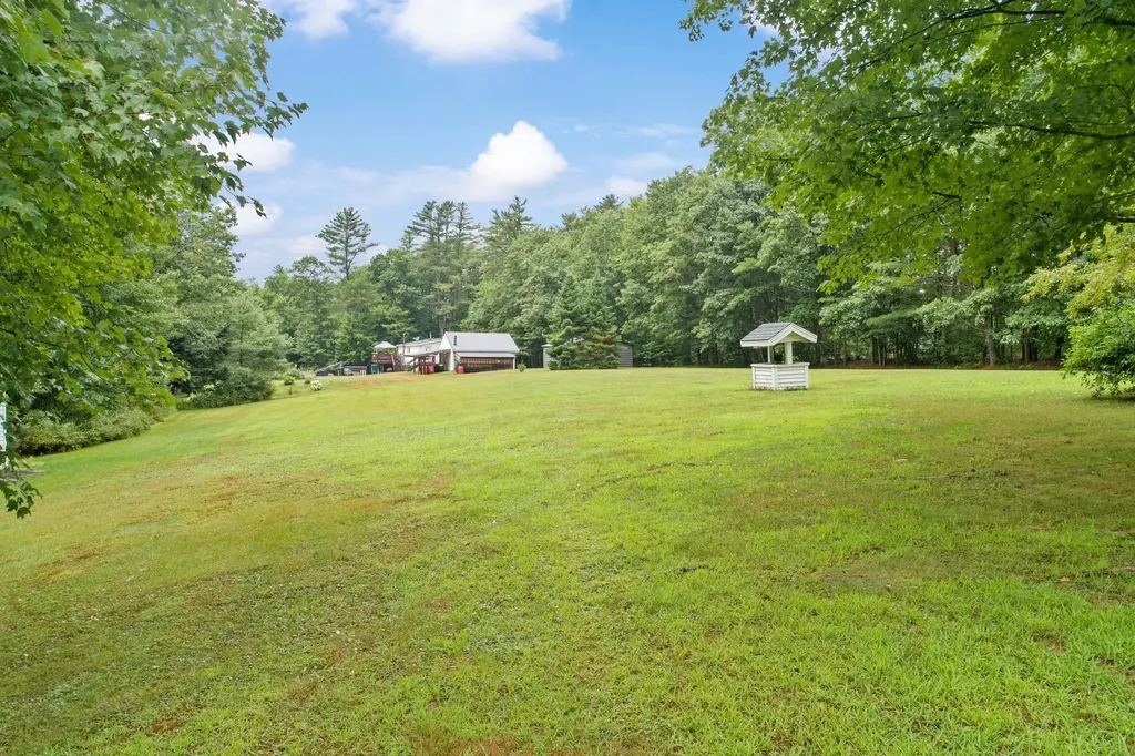 22 Parker Mountain Road Strafford NH 03884