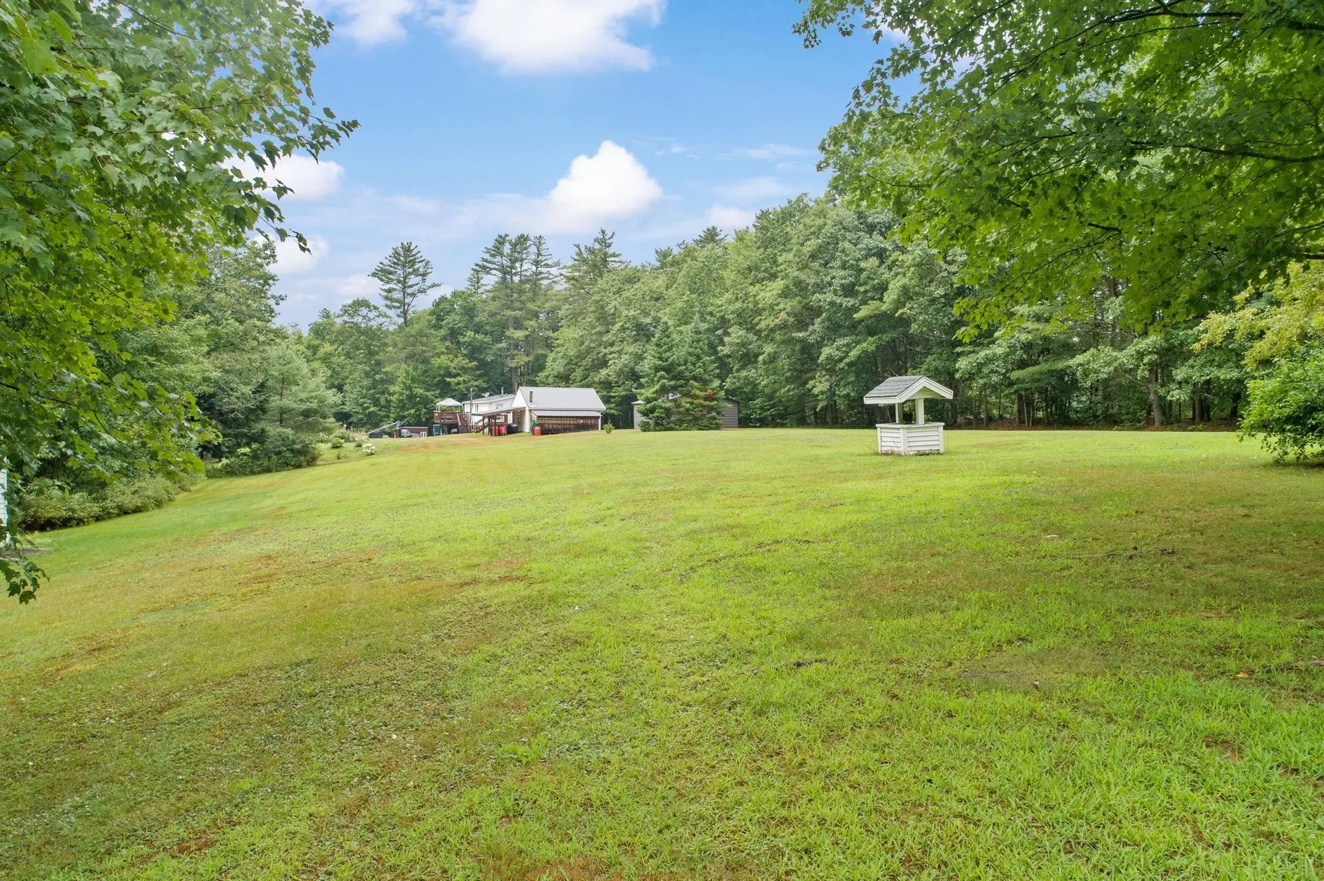 22 Parker Mountain Road Strafford NH 03884