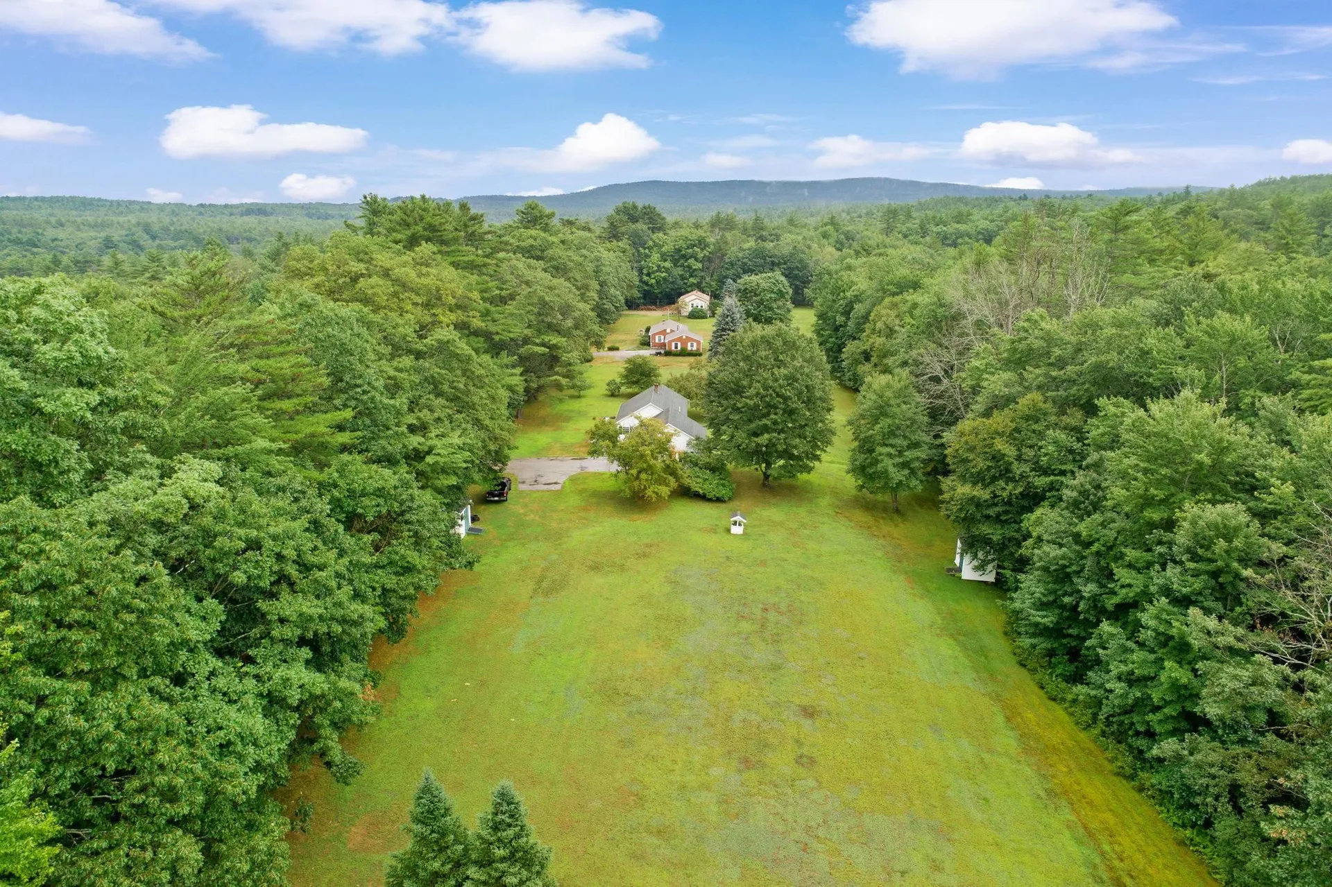 22 Parker Mountain Road Strafford NH 03884