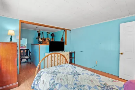 22 Parker Mountain Road Strafford NH 03884