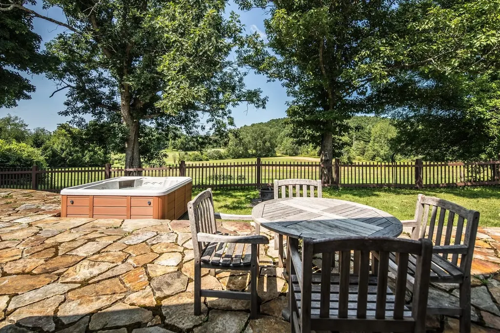493 North Road Castleton VT 05735