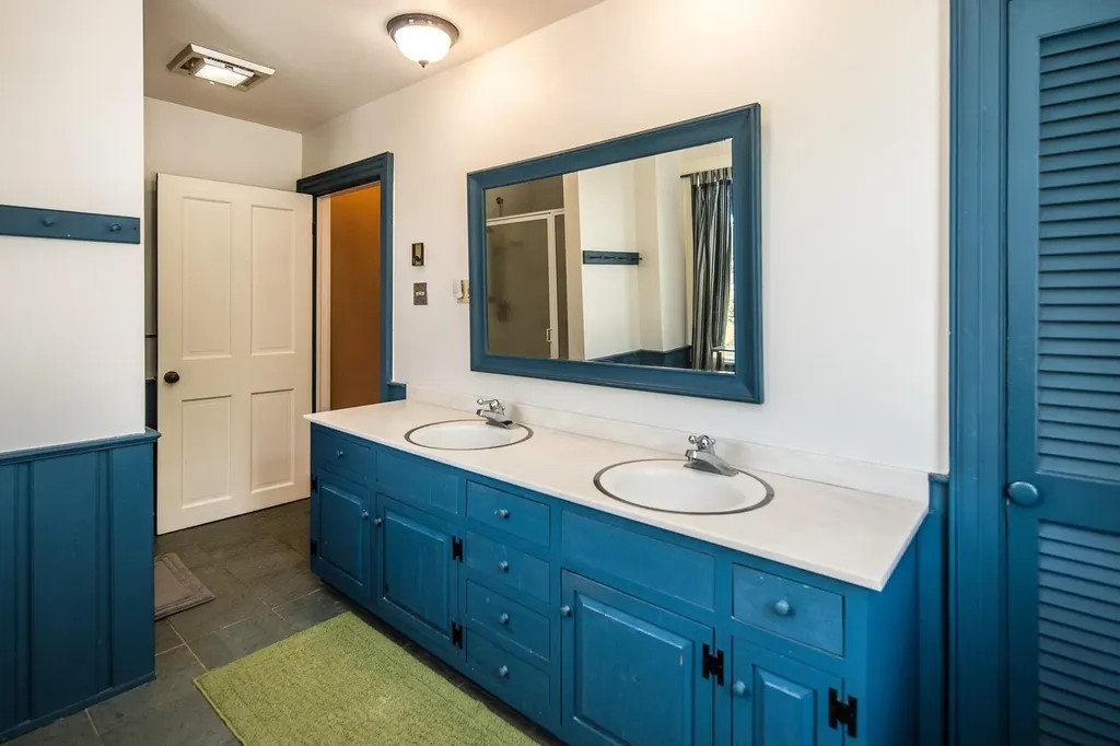 493 North Road Castleton VT 05735