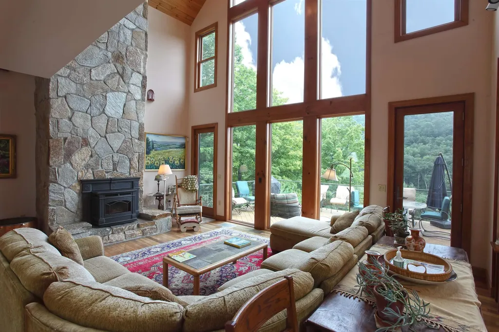 1917 Stowe Mountain Road Halifax VT 05358