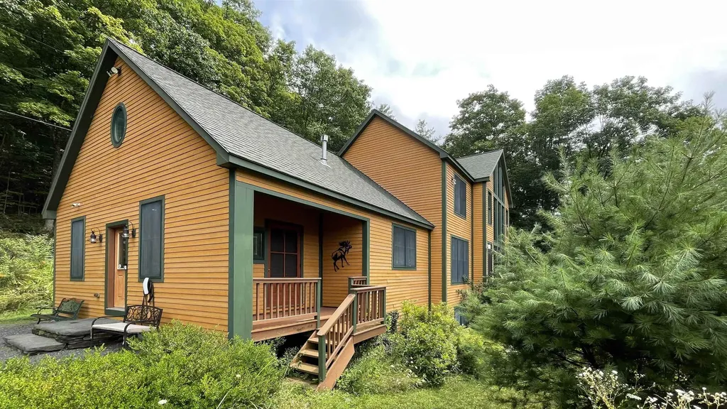 1917 Stowe Mountain Road Halifax VT 05358