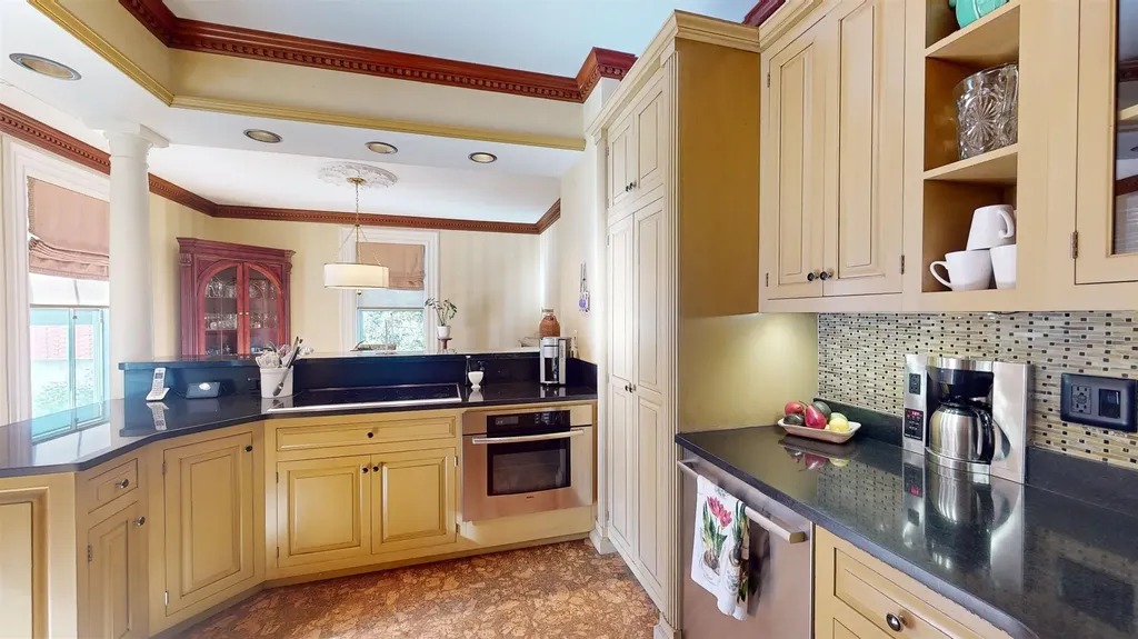 73 Warren Street Concord NH 03301