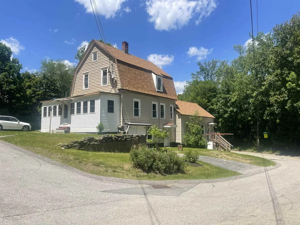 25 Hartford Street Claremont NH 03743
