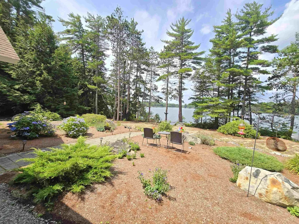 9 Country Lane New Durham NH 03855