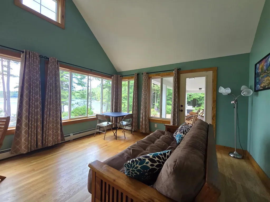 9 Country Lane New Durham NH 03855