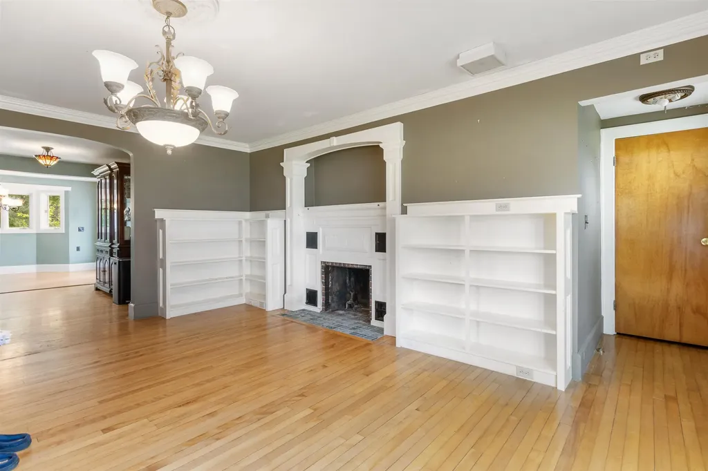 160 Nh Route 26 Colebrook NH 03576