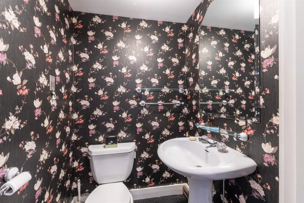 160 Nh Route 26 Colebrook NH 03576