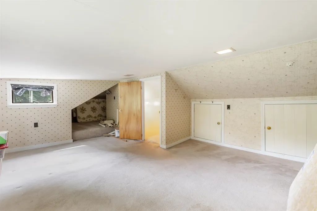 160 Nh Route 26 Colebrook NH 03576