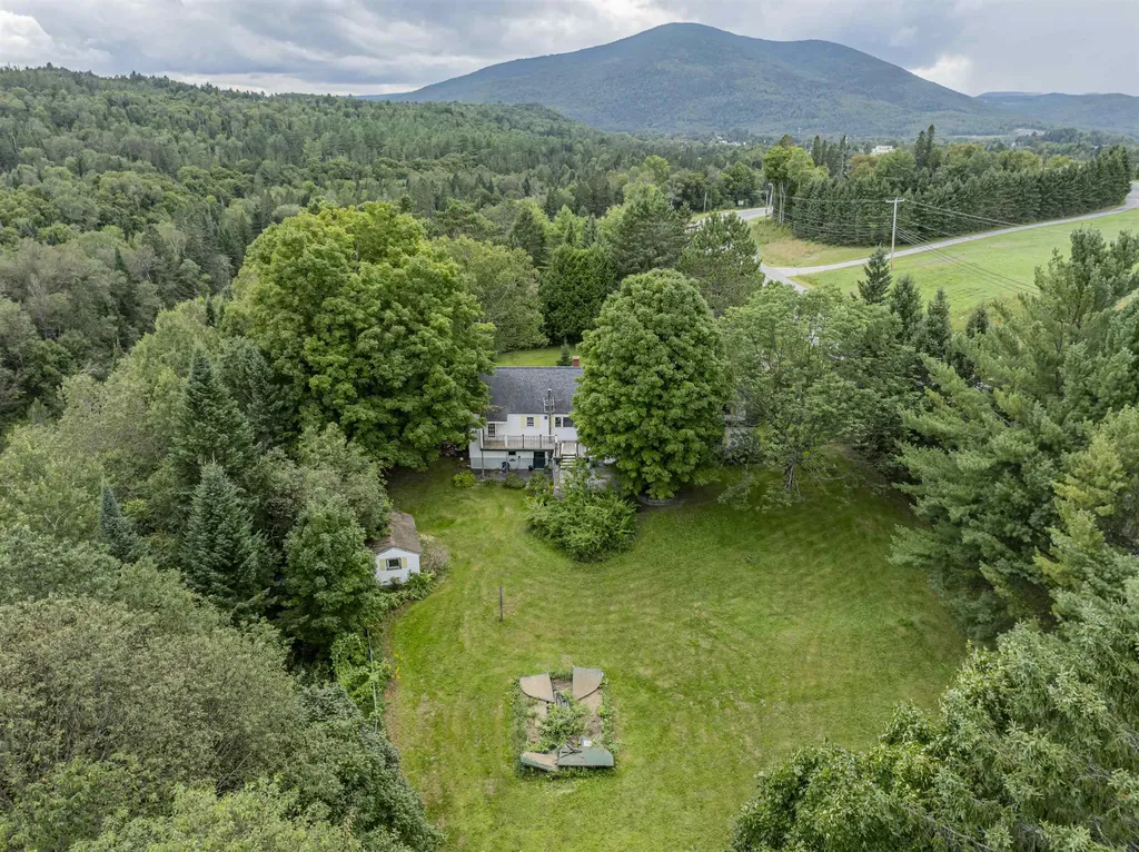 160 Nh Route 26 Colebrook NH 03576