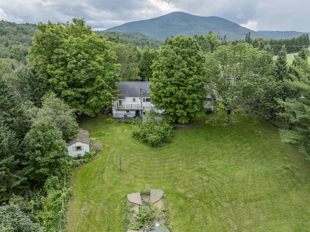 160 Nh Route 26 Colebrook NH 03576