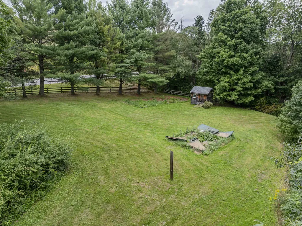 160 Nh Route 26 Colebrook NH 03576