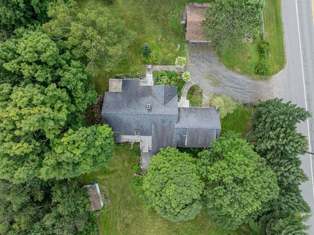 160 Nh Route 26 Colebrook NH 03576