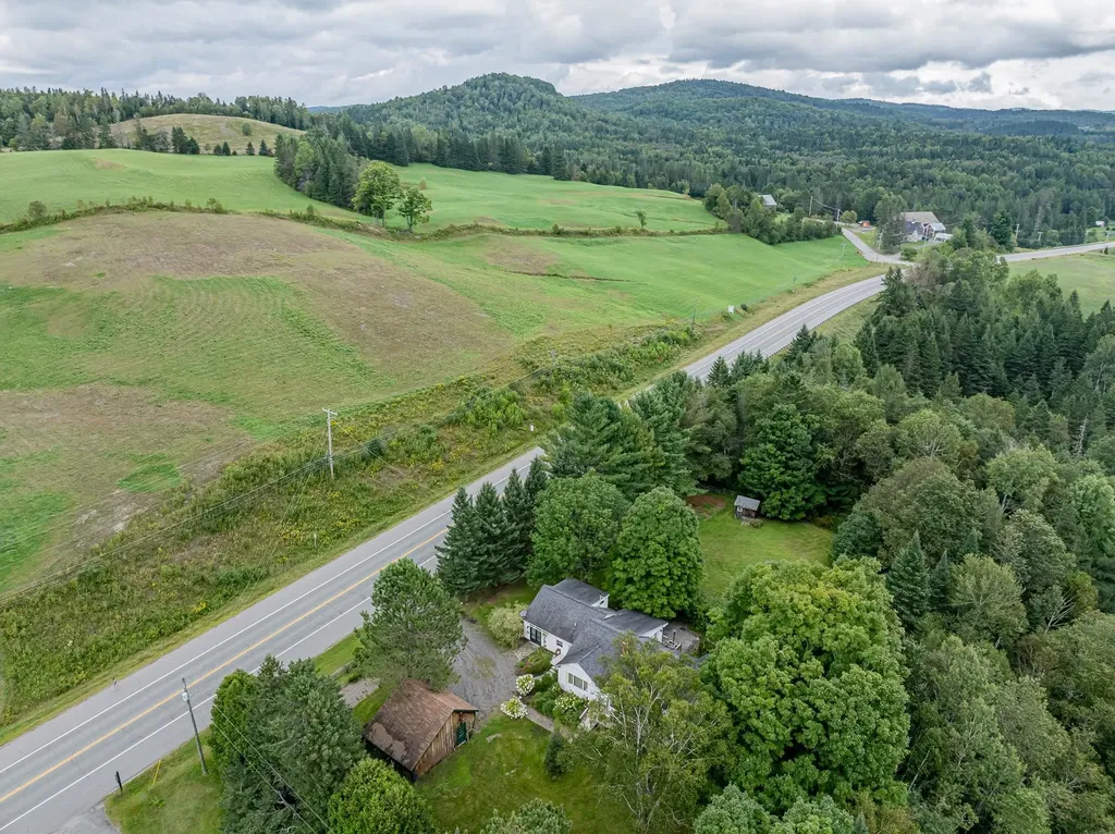 160 Nh Route 26 Colebrook NH 03576