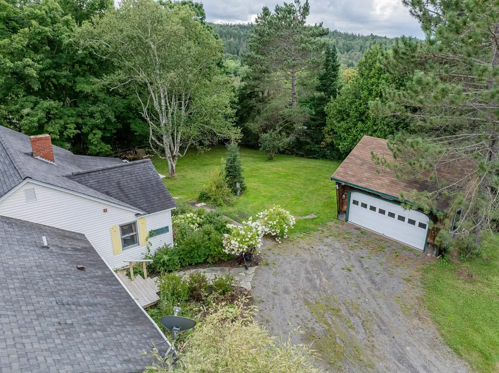 160 Nh Route 26 Colebrook NH 03576