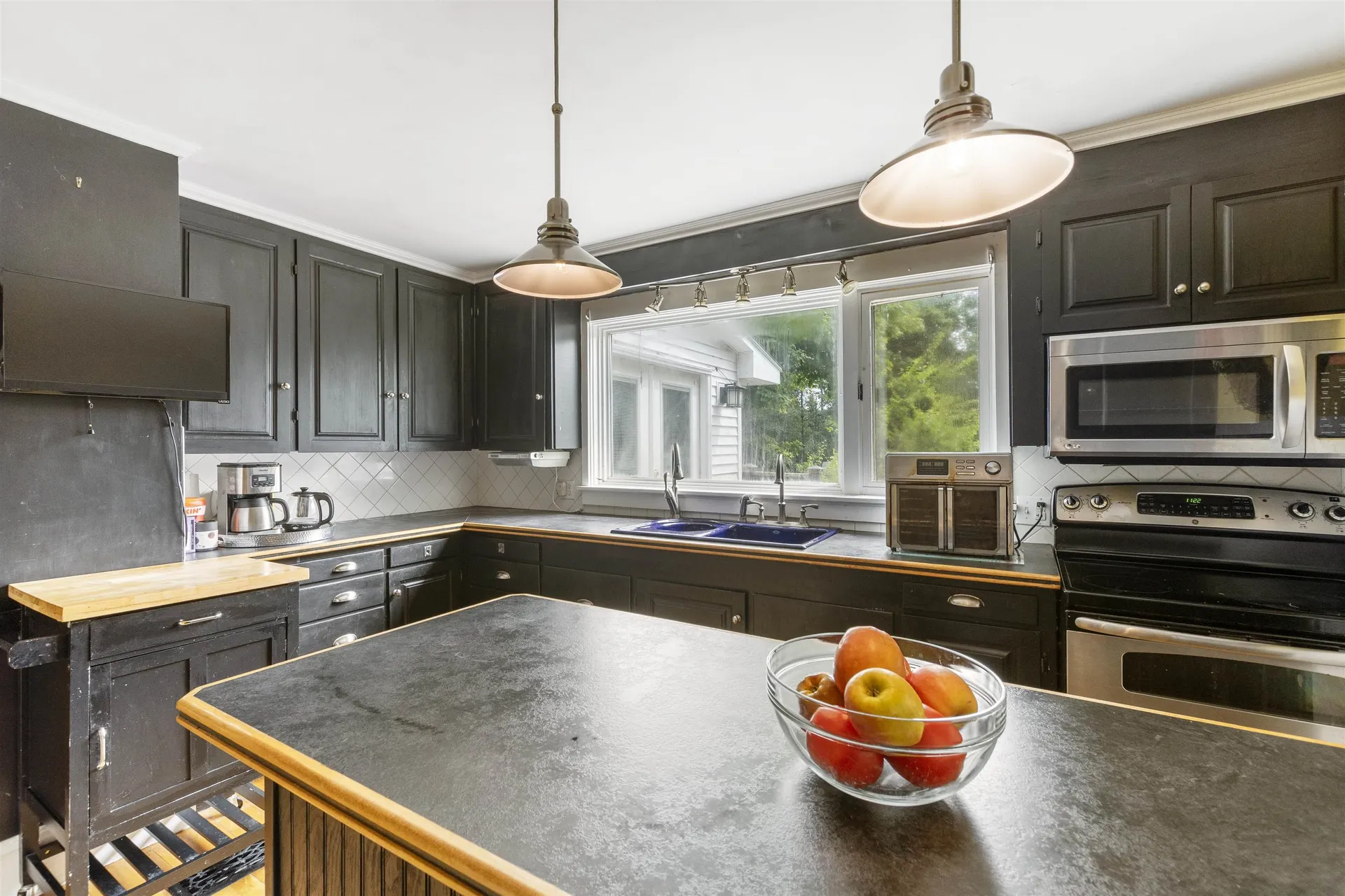 160 Nh Route 26 Colebrook NH 03576