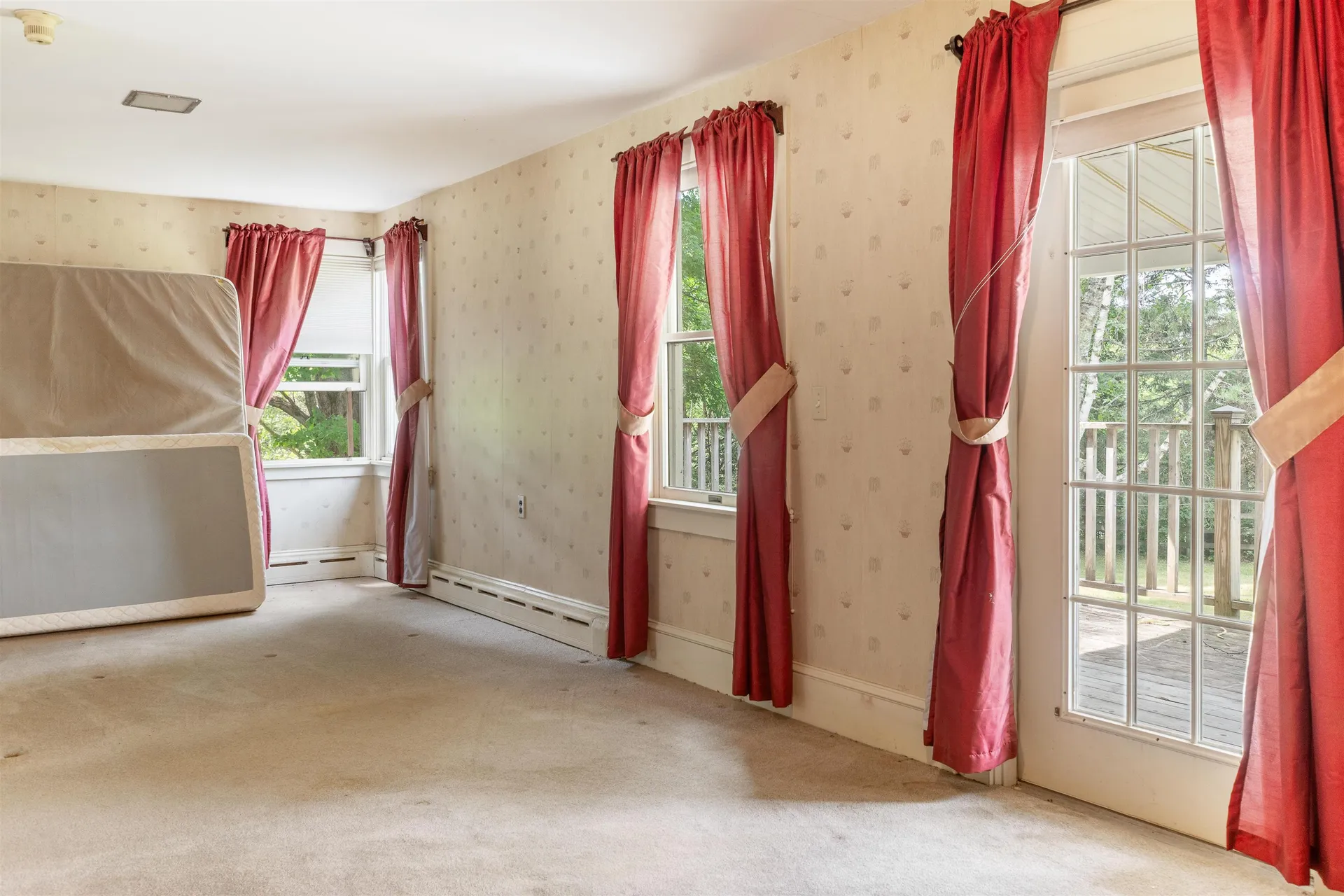 160 Nh Route 26 Colebrook NH 03576