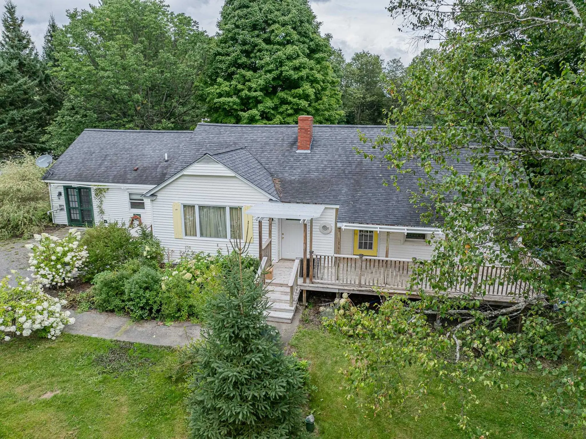 160 Nh Route 26 Colebrook NH 03576