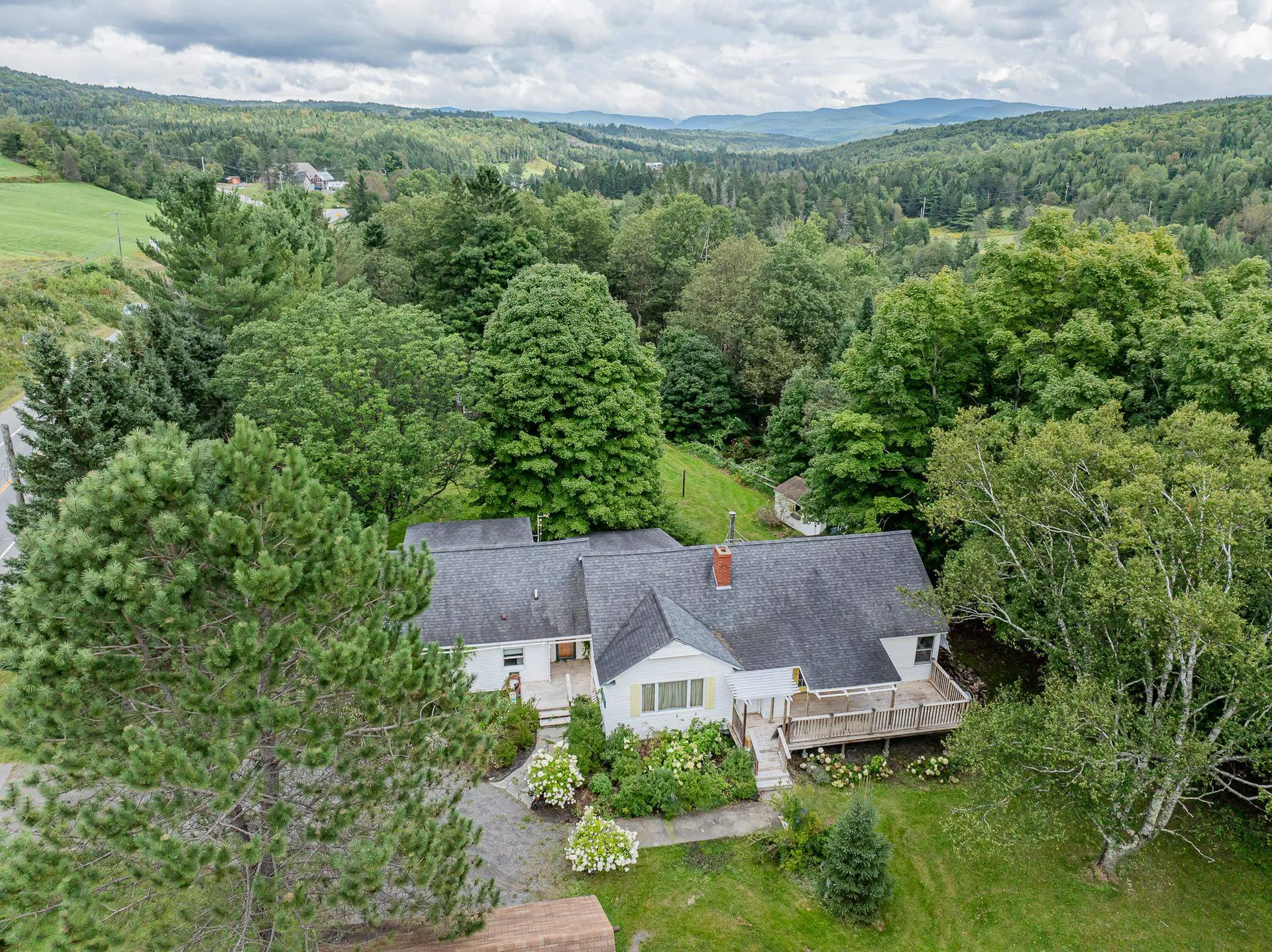 160 Nh Route 26 Colebrook NH 03576