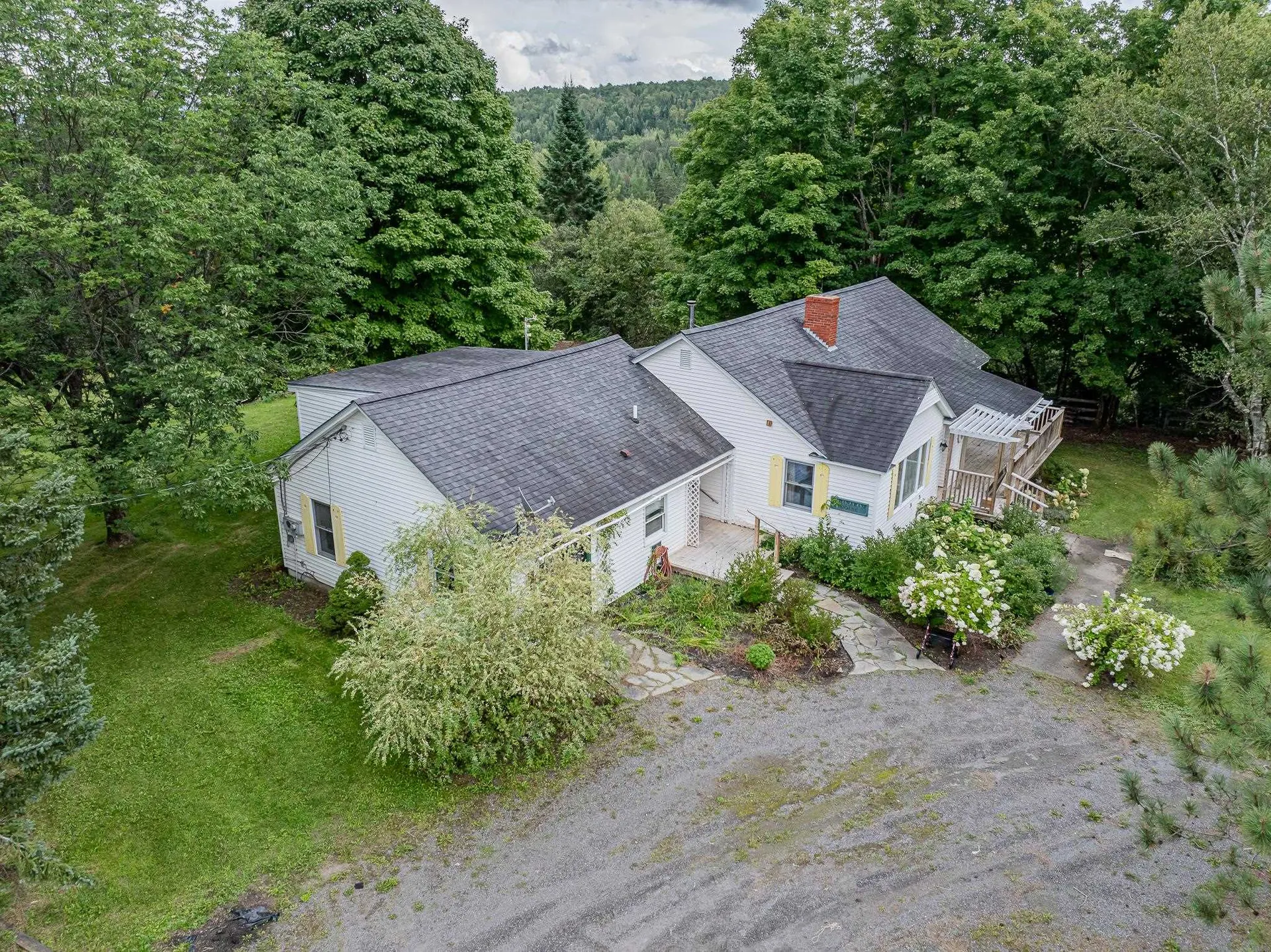 160 Nh Route 26 Colebrook NH 03576