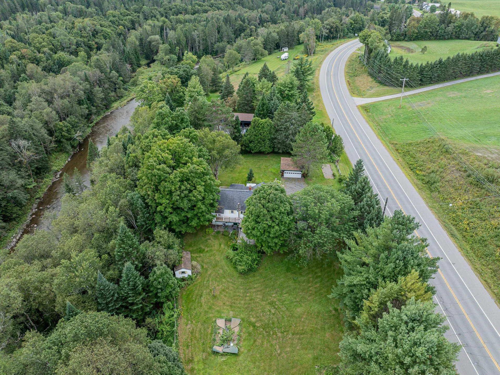 160 Nh Route 26 Colebrook NH 03576