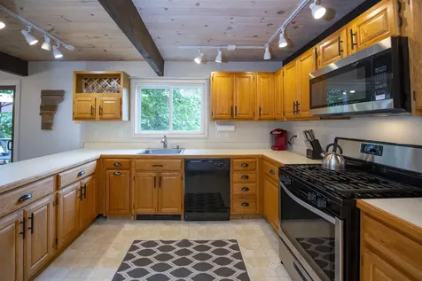 623 Williams Lane Hartford VT 05059