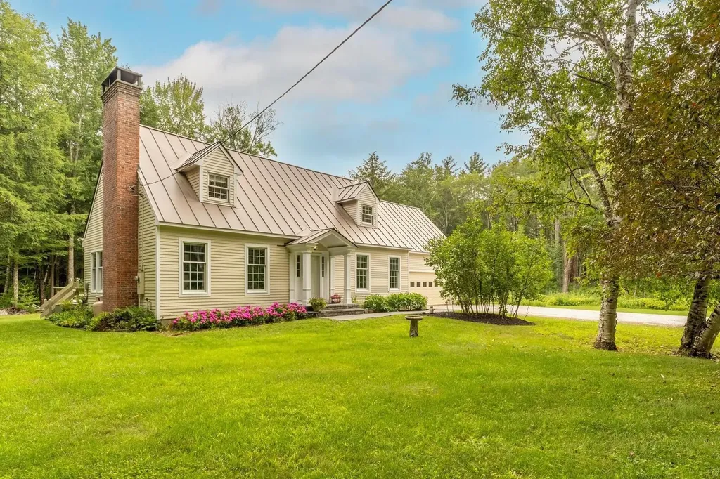 226 East Street Clarendon VT 05759