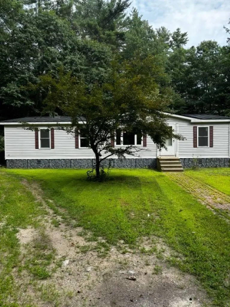 14 Bass Road Northwood NH 03261
